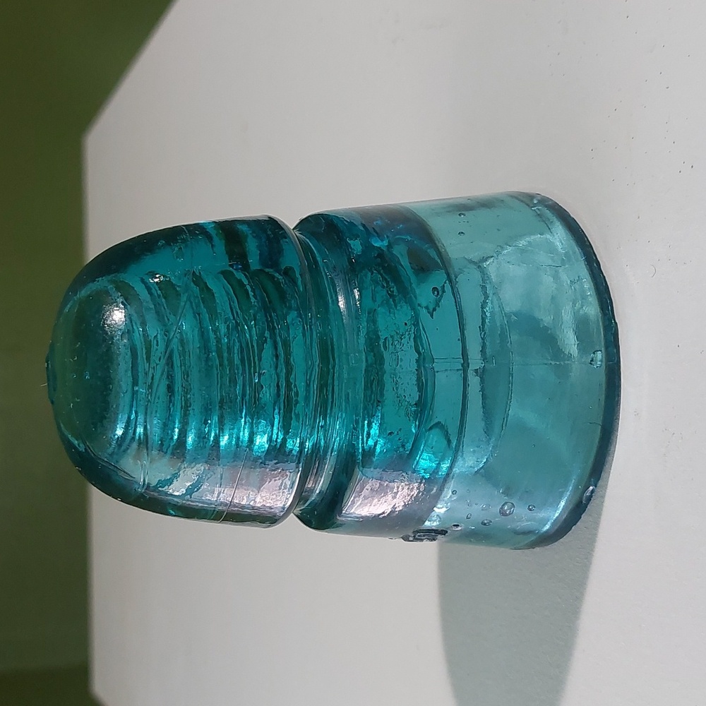 Teal Antique Hemingray Glass Insulator, Home Decor - Picture 7 of 9